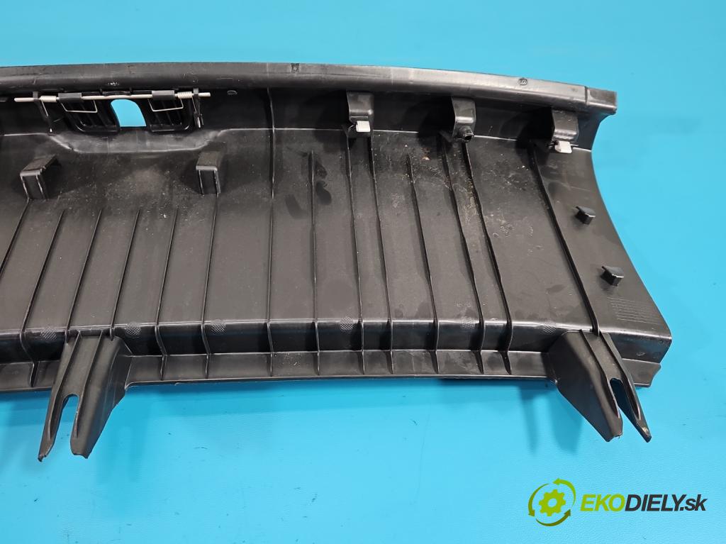 Audi A3 8V 2013-2020 1.8 TFSI 179KM automatic 132 kW 1798 cm3 4- kryt plast 8V5863471