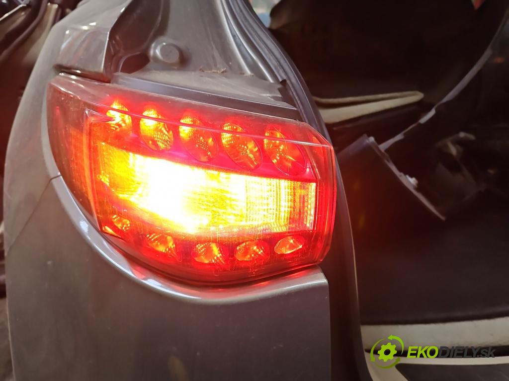 Infiniti FX II 2008-2017 5.0 V8 automatic 287 kW 5026 cm3 5- svetlo / reflektor zadné ľavé blatník 