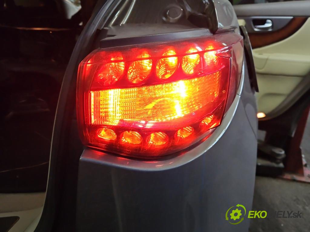 Infiniti FX II 2008-2017 5.0 V8 automatic 287 kW 5026 cm3 5- svetlo / reflektor zadné pravé  (Kľučka dverí ostatné)