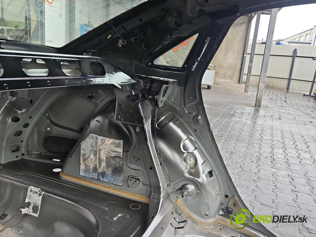 Audi A3 8V 2013-2020 1.8 TFSI 179KM automatic 132 kW 1798 cm3 4- blatník zadné ľavý