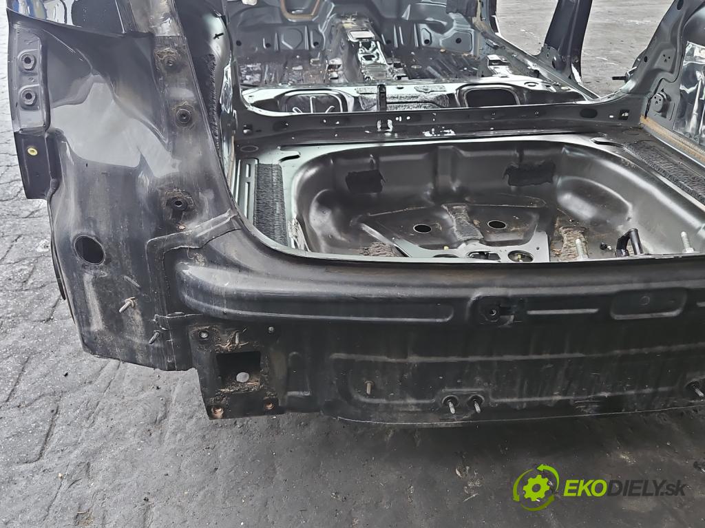 Audi A3 8V 2013-2020 1.8 TFSI 179KM automatic 132 kW 1798 cm3 4- pas zadní: