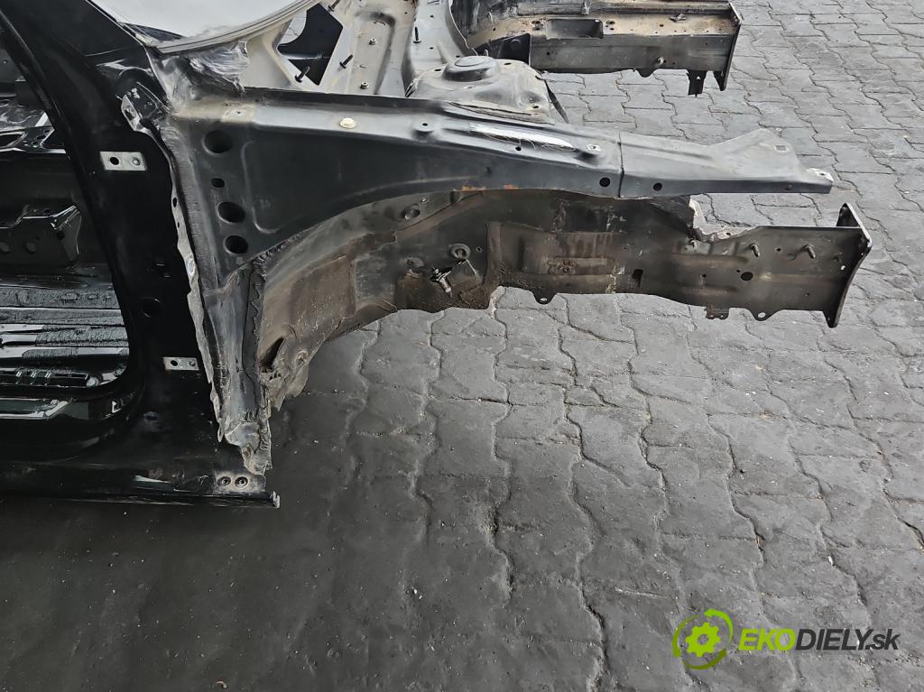 Audi A3 8V 2013-2020 1.8 TFSI 179KM automatic 132 kW 1798 cm3 4- štvrťka pravé