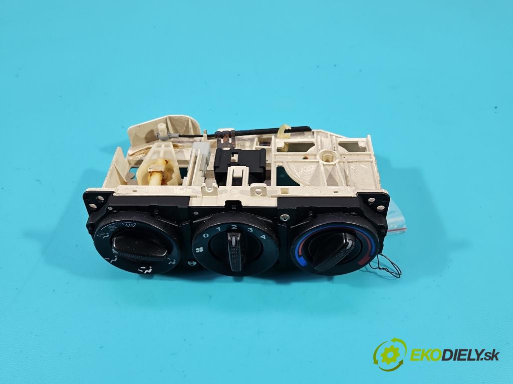 Honda Civic VII 2000-2006 1.4 16V 90 HP manual 66 kW 1396 cm3 3- panel kúrenia
