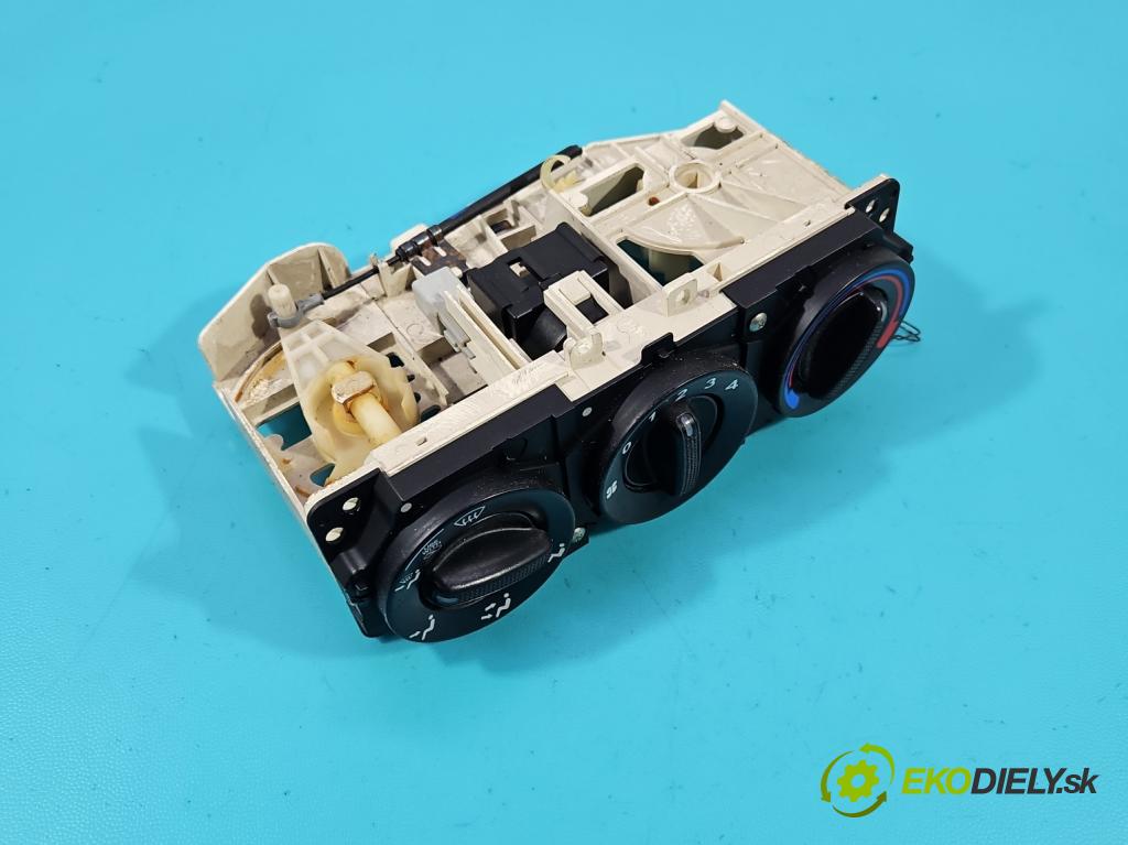 Honda Civic VII 2000-2006 1.4 16V 90 HP manual 66 kW 1396 cm3 3- panel kúrenia