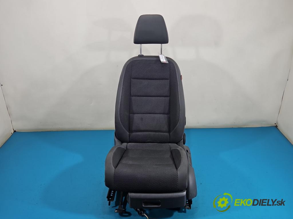 Vw Touran I 2003-2015 1.6 tdi 105 HP manual 77 kW 1599 cm3 5- Sedačka ľavý  (Sedadlo)