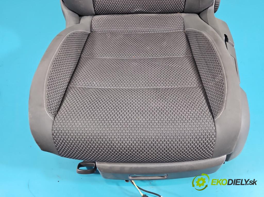 Vw Touran I 2003-2015 1.6 tdi 105 HP manual 77 kW 1599 cm3 5- Sedačka ľavý (Sedadlo)