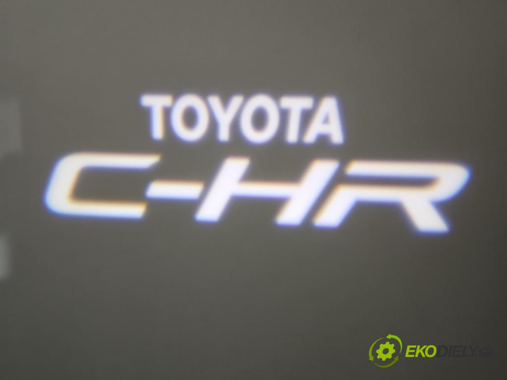 Toyota C-HR I 2016-2023 2.0 16V 152KM automatic 112 kW 1987 cm3 5- zrkadlo pravé  (Kľučka dverí ostatné)