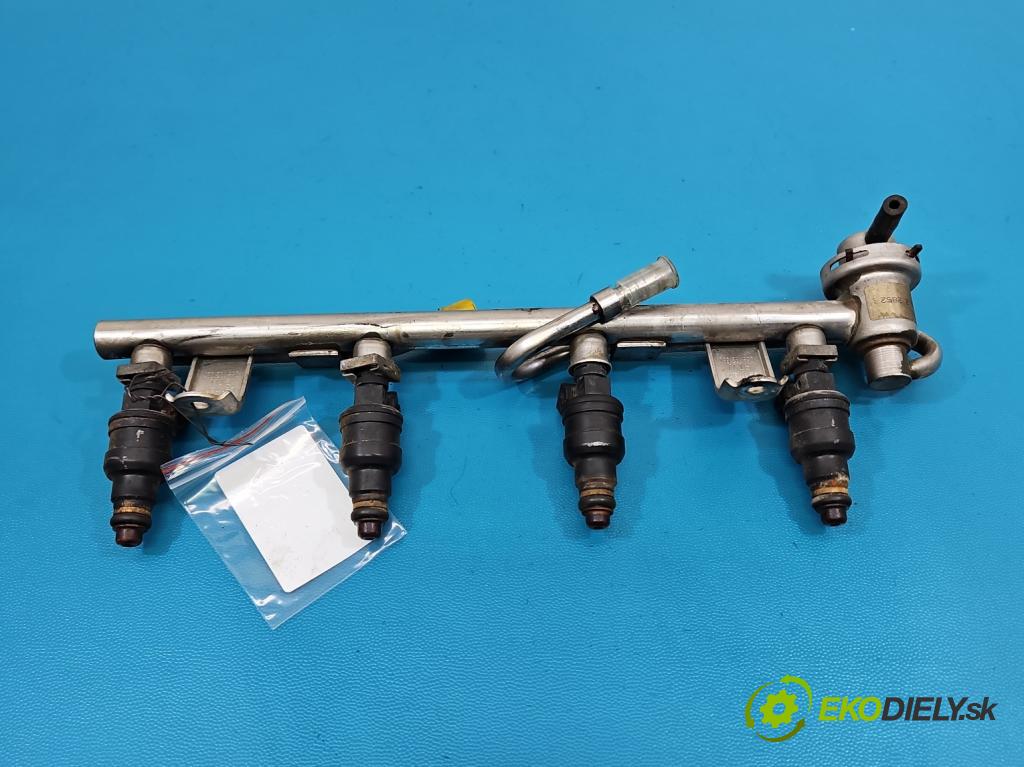 Audi A4 B5 1994-2001 1.8 20V 125 HP manual 92 kW 1781 cm3 4- vstrek benzín 058133551A
