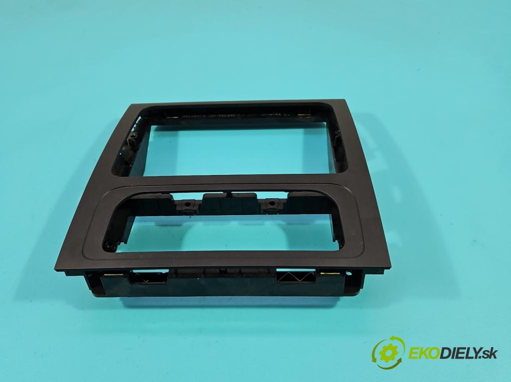 Vw Touran I 2003-2015 1.6 tdi 105 HP manual 77 kW 1599 cm3 5- Rám: rádio: 1T0858071R