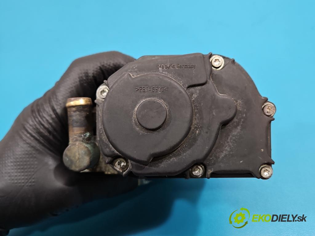 Audi A4 B5 1994-2001 1.8 20V 125 HP manual 92 kW 1781 cm3 4- klapka 058133063 (Škrtiaca klapka)
