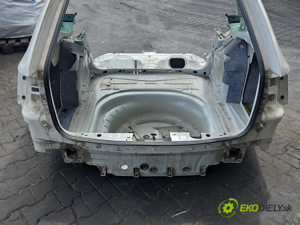 Skoda Octavia III 2013- 2.0 tdi 150 HP manual 110 kW 1968 cm3 5- pas zadní: 