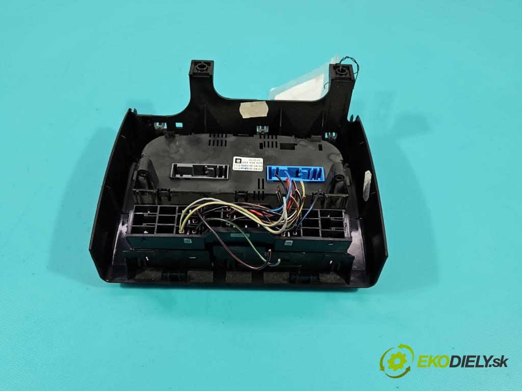 Opel Zafira A 1999-2005 1.8 16V 125 HP manual 92 kW 1796 cm3 5- panel kúrenia 024459929