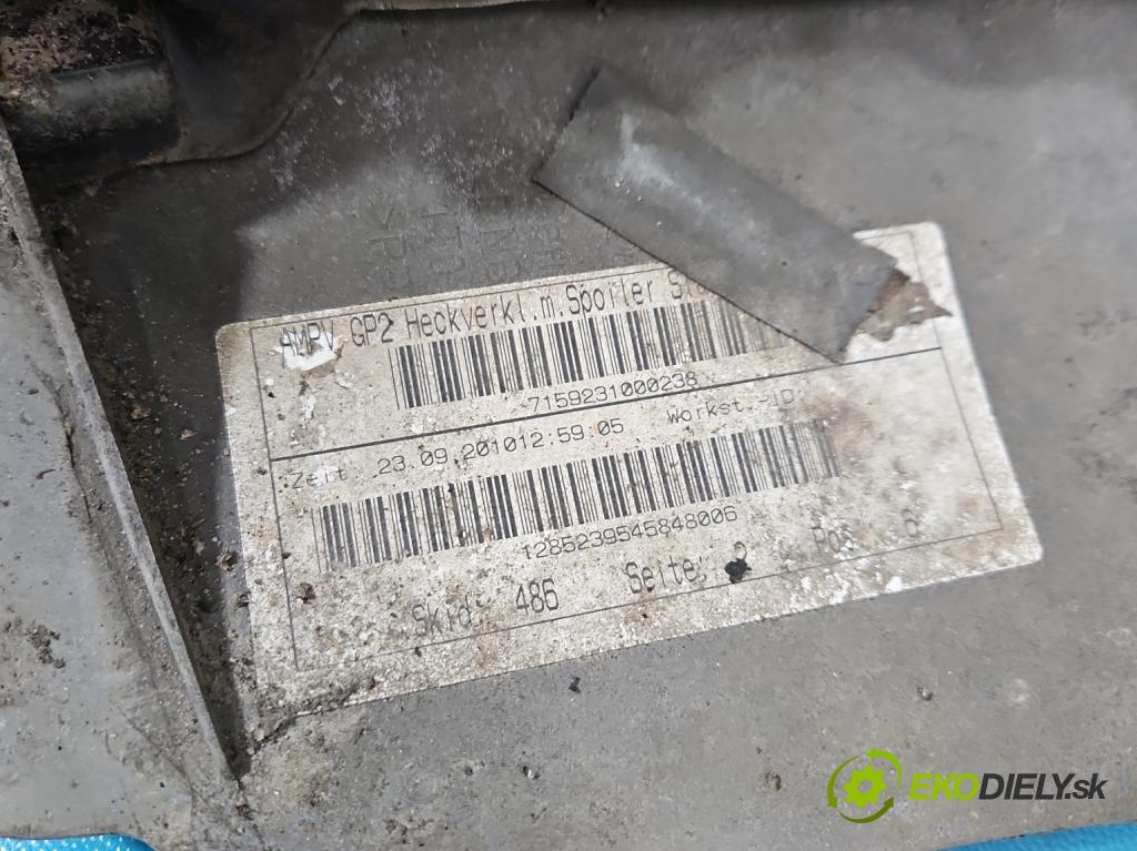 Vw Touran I 2003-2015 1.6 tdi 105 HP manual 77 kW 1599 cm3 5- nárazník zadné  (Kľučka dverí ostatné)