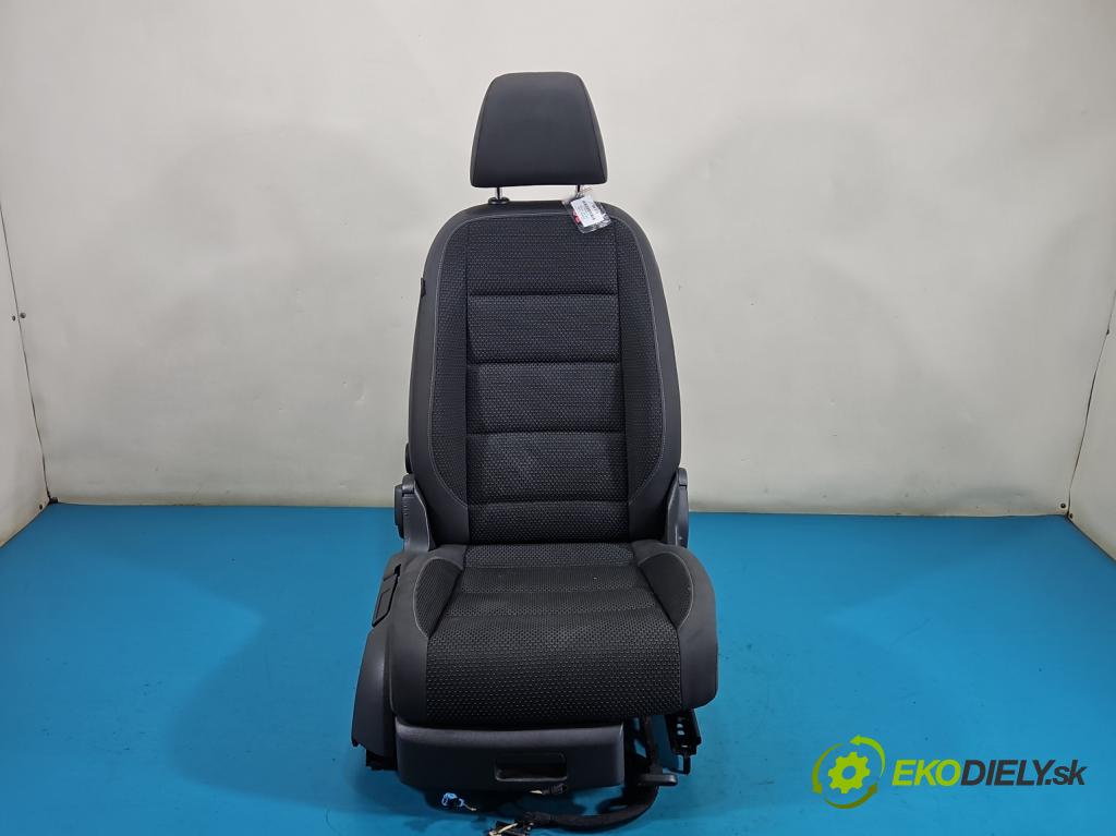 Vw Touran I 2003-2015 1.6 tdi 105 HP manual 77 kW 1599 cm3 5- Sedačka pravý  (Sedadlo)