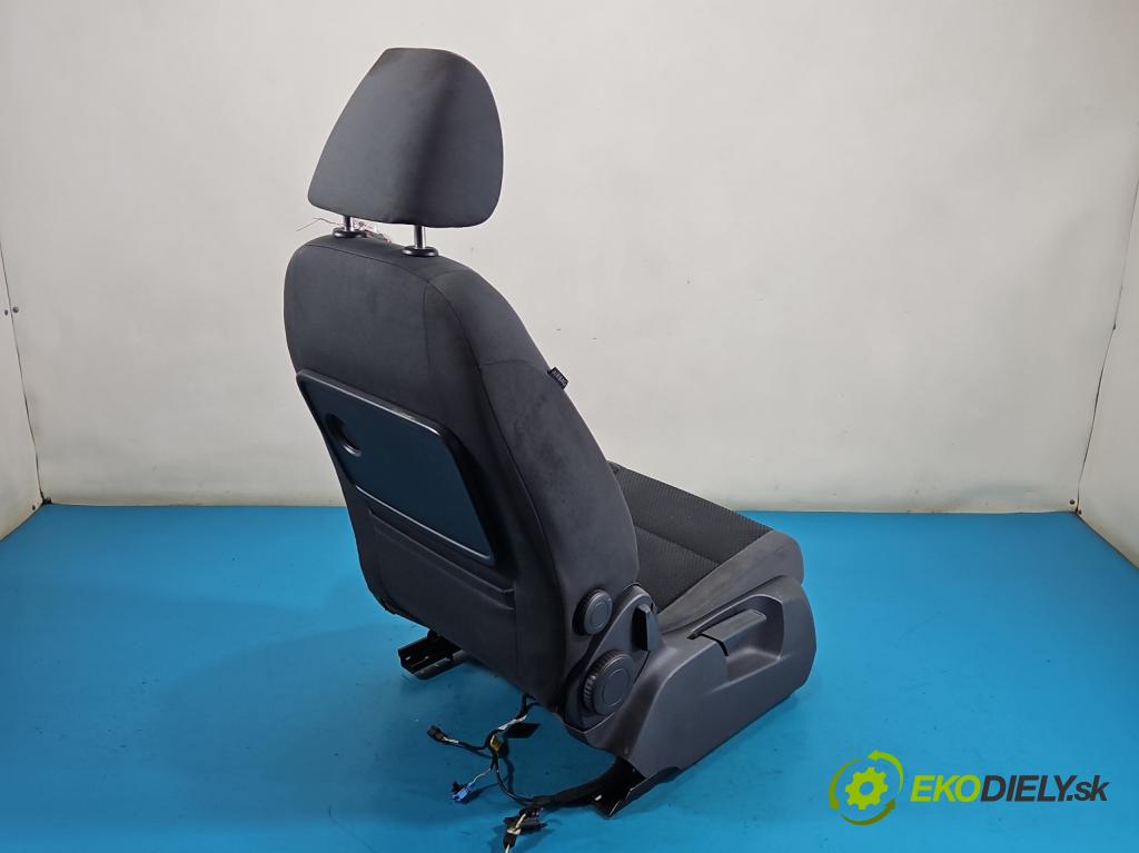 Vw Touran I 2003-2015 1.6 tdi 105 HP manual 77 kW 1599 cm3 5- Sedačka pravý  (Sedadlo)