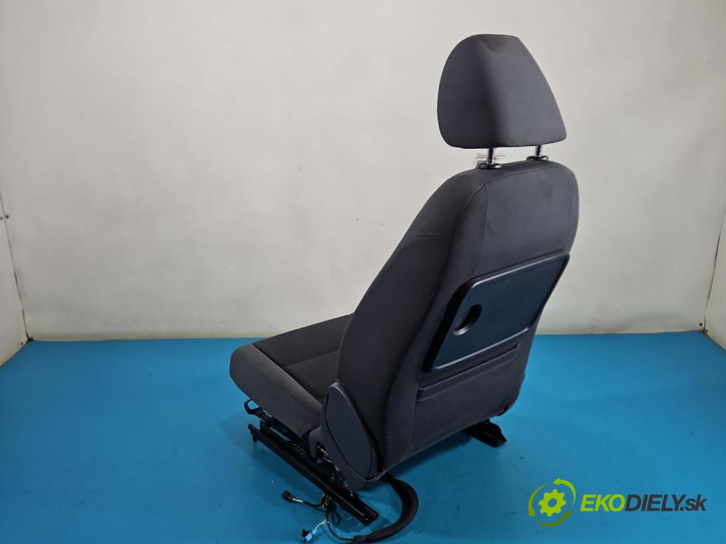 Vw Touran I 2003-2015 1.6 tdi 105 HP manual 77 kW 1599 cm3 5- Sedačka pravý  (Sedadlo)