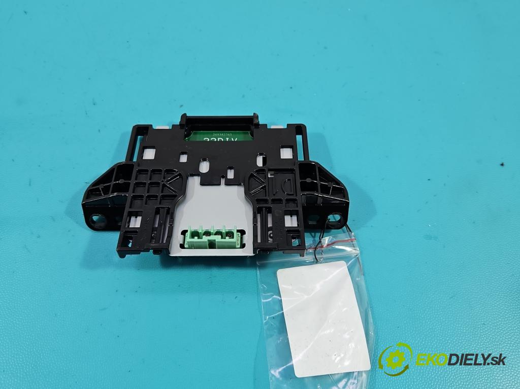 Toyota Corolla E21 2019- 1.8 16V 98 HP automatic 72 kW 1798 cm3 4- Antena 269382763