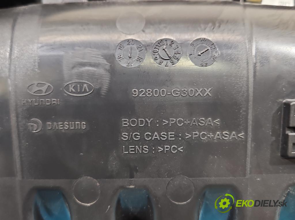 Hyundai I30 III 2016- 1.4 16V 100 HP manual 73.3 kW 1368 cm3 5- svetlo / reflektor interiéra 92800-G30XX