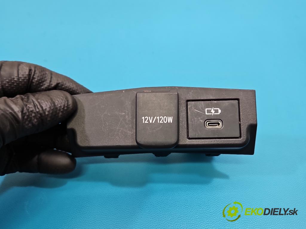 Toyota Corolla E21 2019- 1.8 16V 98 HP automatic 72 kW 1798 cm3 4- zásuvka USB 58911-02380