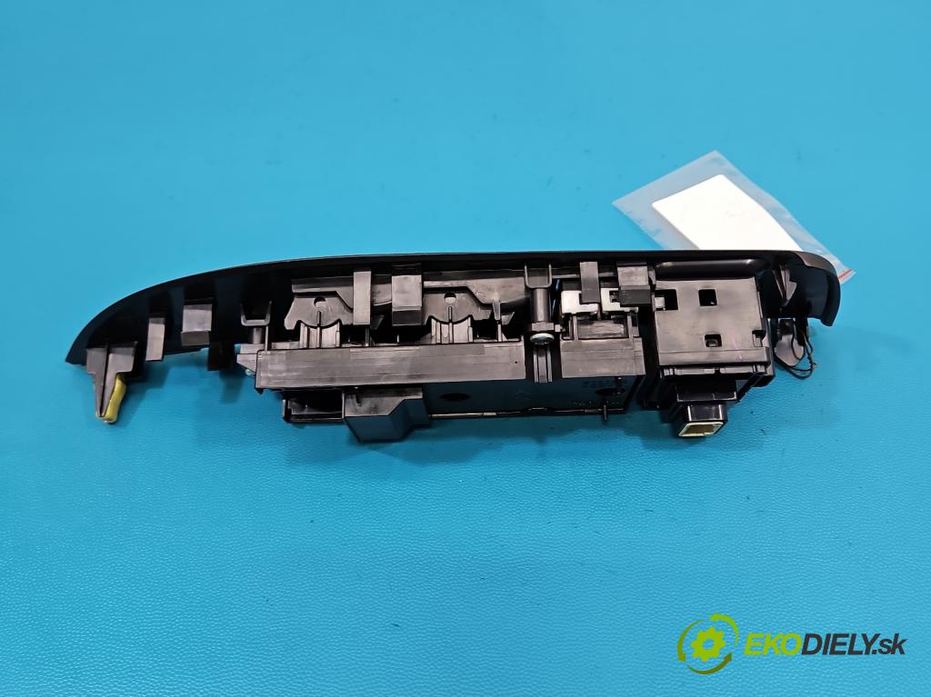 Toyota Corolla E21 2019- 1.8 16V 98 HP automatic 72 kW 1798 cm3 4- prepínač okien spätných zrkadiel 84040-02510