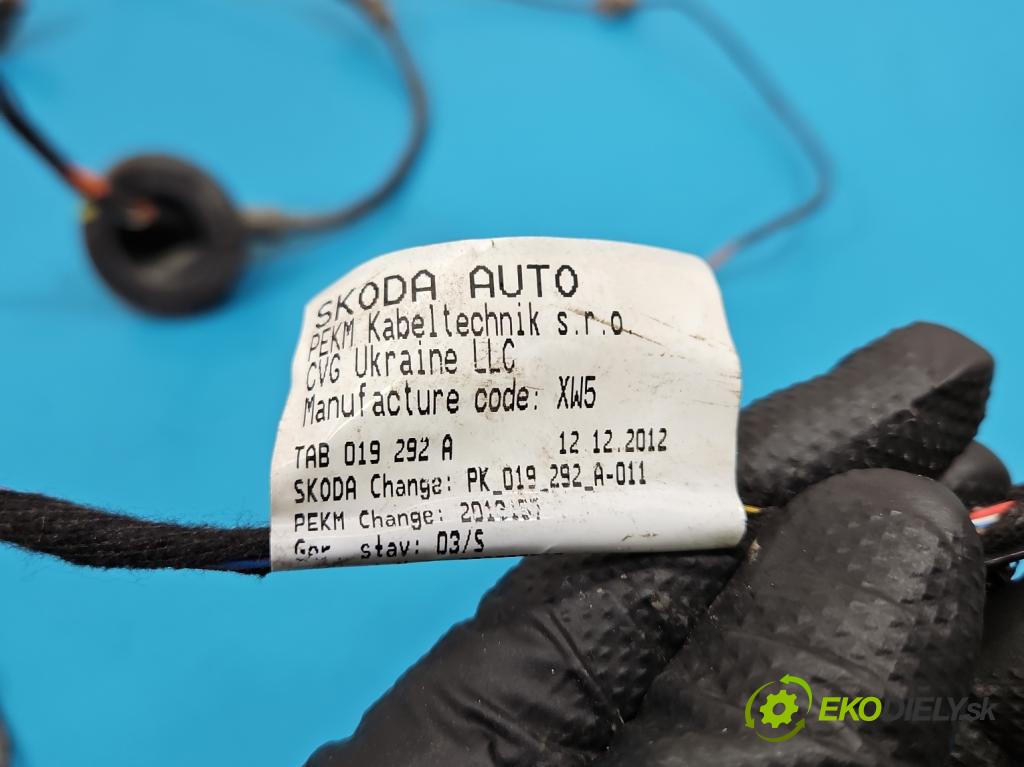 Skoda Octavia III 2013- 2.0 tdi 150 HP manual 110 kW 1968 cm3 5- snímač parkovaní: 5Q0919275A