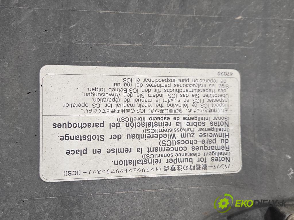 Toyota C-HR I 2016-2023 2.0 16V 152KM automatic 112 kW 1987 cm3 5- nárazník zadné  (Kľučka dverí ostatné)