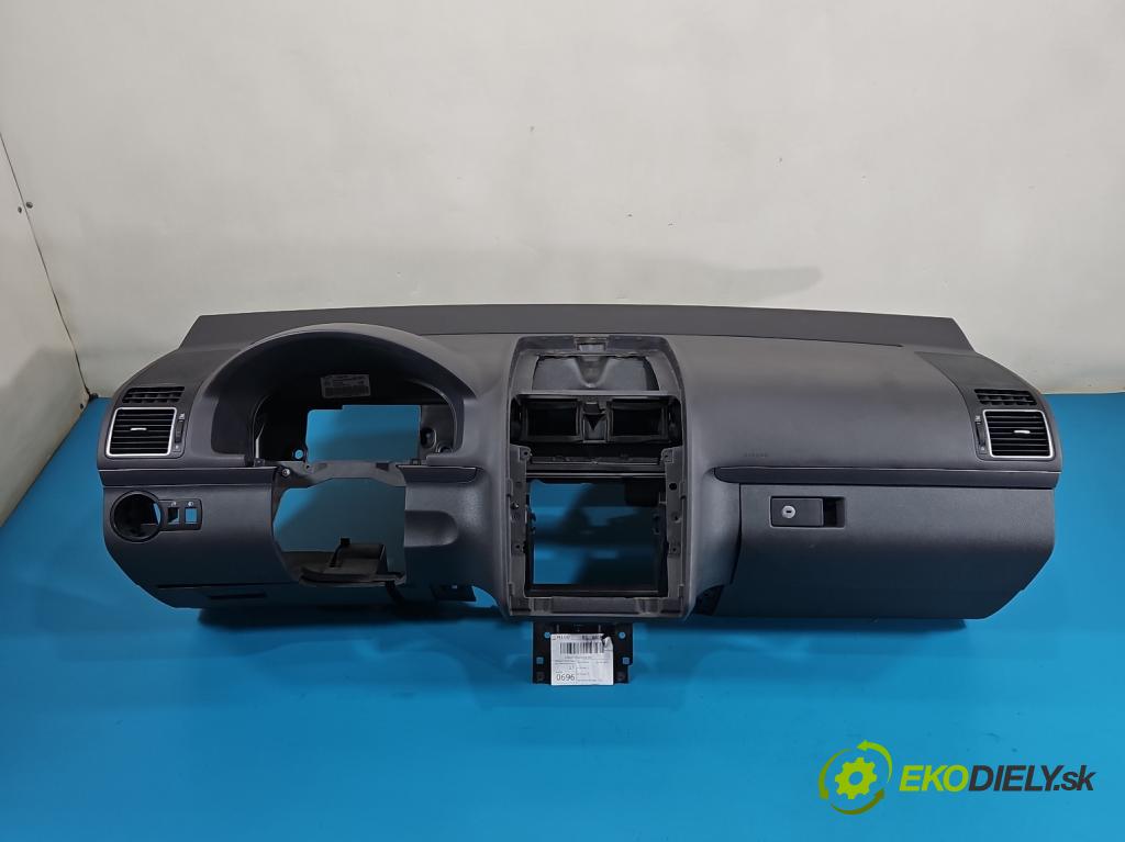 Vw Touran I 2003-2015 1.6 tdi 105 HP manual 77 kW 1599 cm3 5- kokpit,pristrojová doska rozdeľovacia