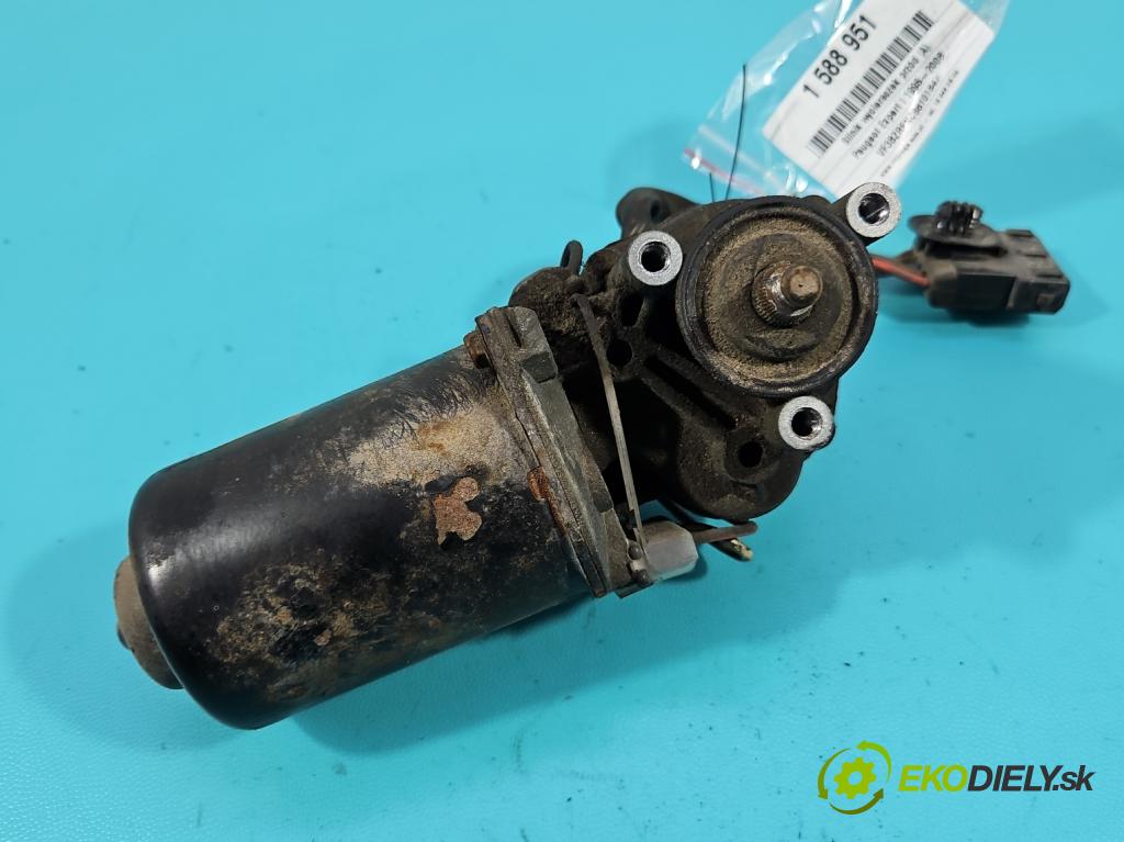 Peugeot Expert I 1995-2006 2.0 16V 136 HP manual 100 kW 1997 cm3 5- motor stieračov predné 