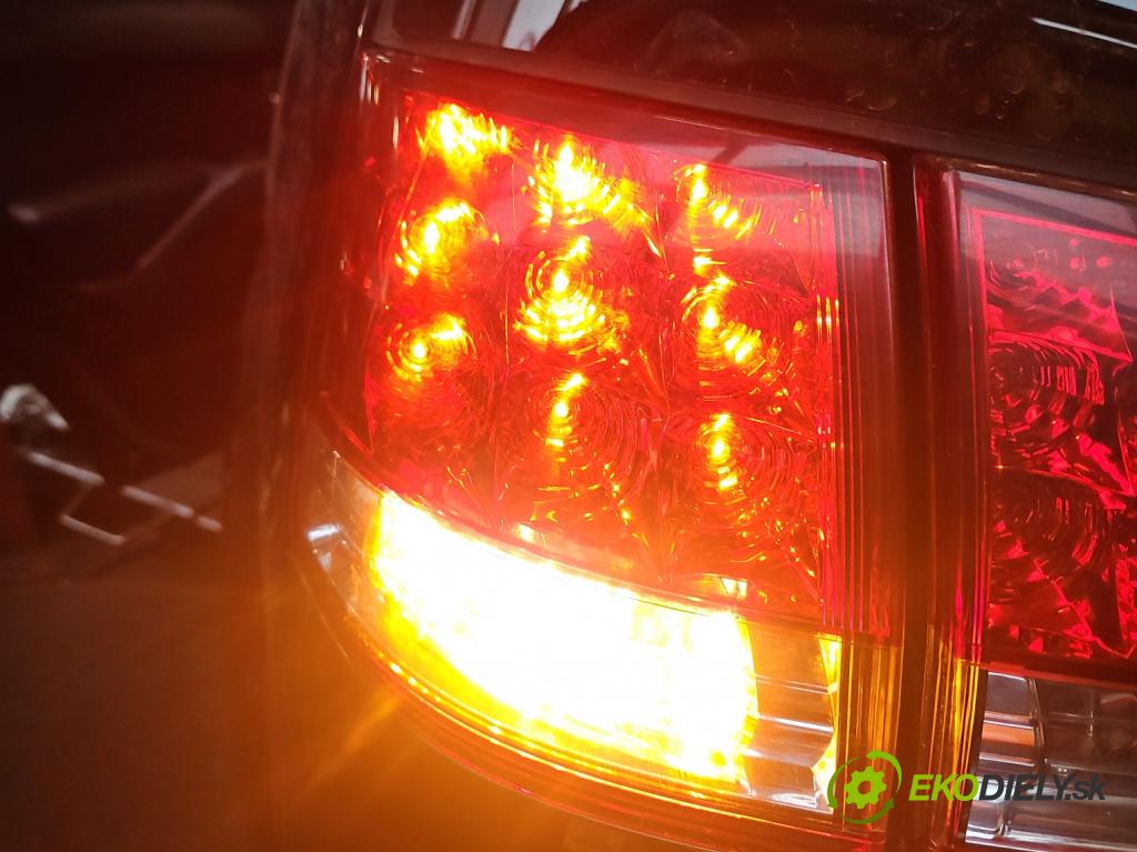 Citroen C-Crosser 2007-2012 2.2 hdi 156 HP manual 115 kW 2179 cm3 5- svetlo / reflektor zadné ľavé blatník 
