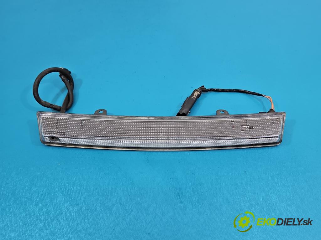 Citroen C5 II 2008-2017 2.0 hdi 140 HP manual 103 kW 1997 cm3 5- světlo: stop: 9678860680
