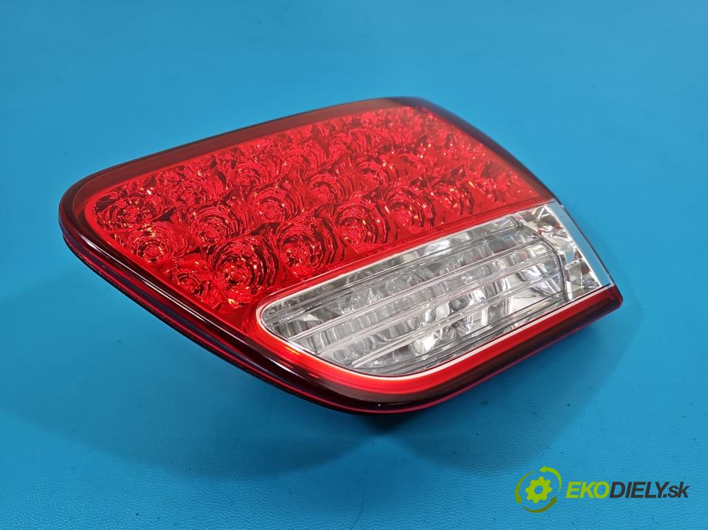 Citroen C-Crosser 2007-2012 2.2 hdi 156 hp manual 115 kW 2179 cm3 5- světlo zadní levé kufrových dveří