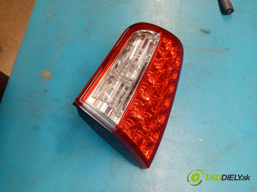 Citroen C-Crosser 2007-2012 2.2 hdi 156 HP manual 115 kW 2179 cm3 5- svetlo / reflektor zadné pravé 1146-380R (Kľučka dverí ostatné)