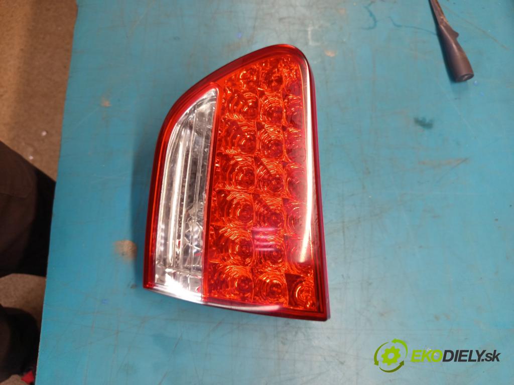 Citroen C-Crosser 2007-2012 2.2 hdi 156 hp manual 115 kW 2179 cm3 5- světlo zadní pravé 1146-380R (Klika dveří ostatní)
