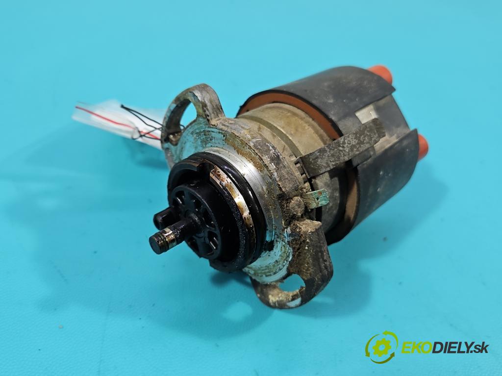 Vw Golf III 1991-1998 1.4 8V 60 HP manual 44 kW 1390 cm3 3- rozdeľovač 0237521061 (Rozdeľovač)