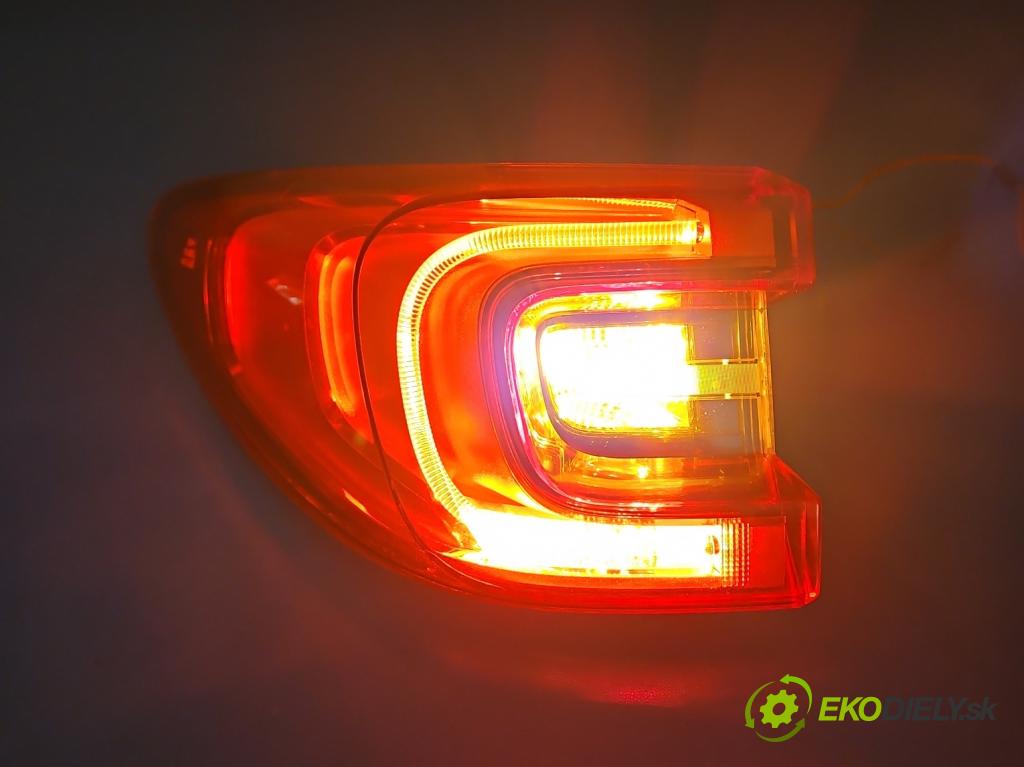 Renault Kadjar 2015-2022 1.2 131 hp automatic 96 kW 1197 cm3 5- světlo zadní levé blatník: 265552478R
