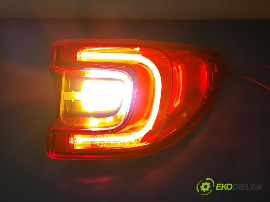 Renault Kadjar 2015-2022 1.2 131 HP automatic 96 kW 1197 cm3 5- svetlo / reflektor zadné pravé 26550870R (Kľučka dverí ostatné)