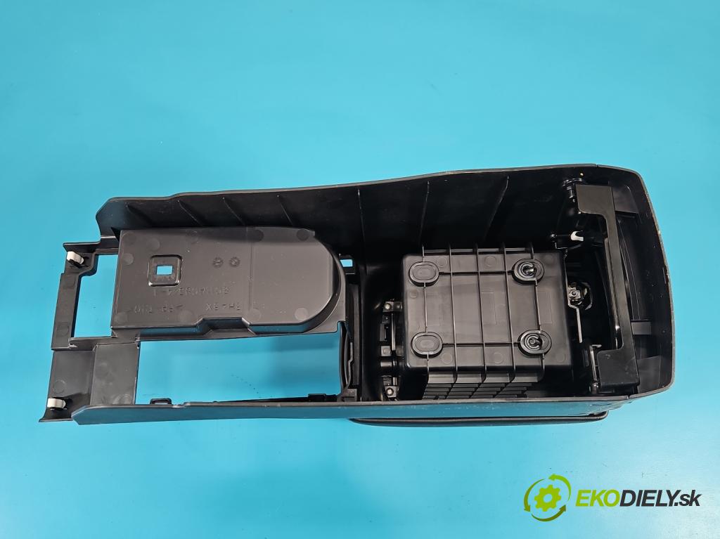 Citroen C-Crosser 2007-2012 2.2 hdi 156 HP manual 115 kW 2179 cm3 5- operadlo 8011A083 (Lakťová opierka)