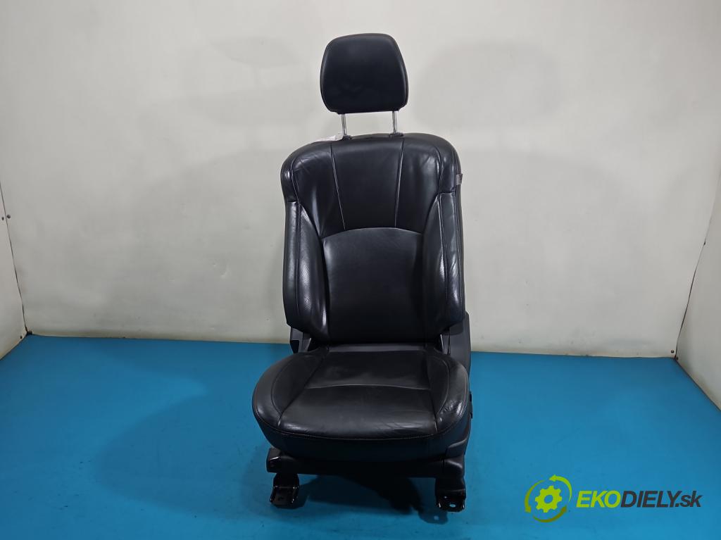 Citroen C-Crosser 2007-2012 2.2 hdi 156 HP manual 115 kW 2179 cm3 5- sedačke: komplet