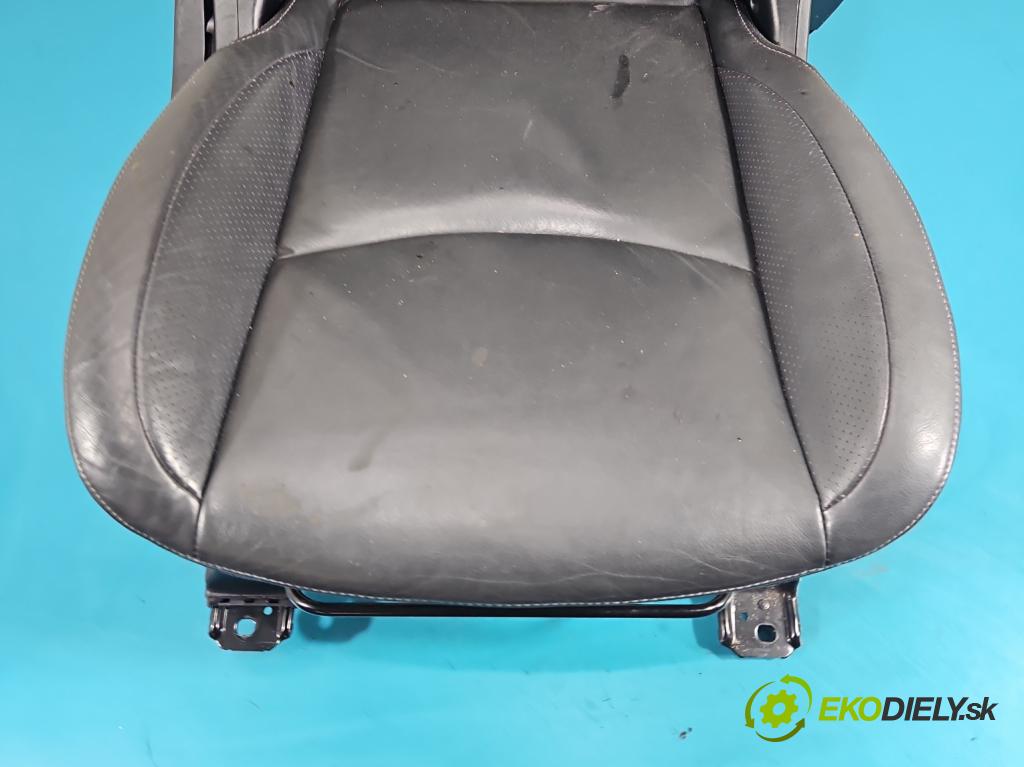 Citroen C-Crosser 2007-2012 2.2 hdi 156 HP manual 115 kW 2179 cm3 5- sedačke: komplet