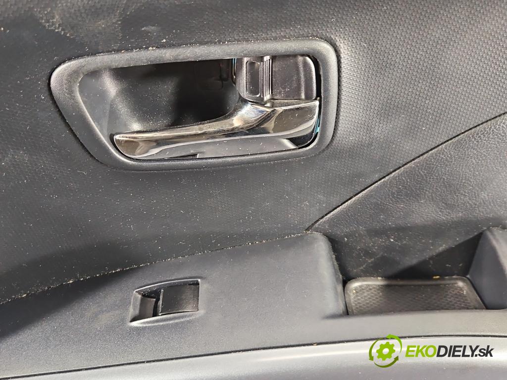 Citroen C-Crosser 2007-2012 2.2 hdi 156 HP manual 115 kW 2179 cm3 5- Čalounictví: dvere predné pravé