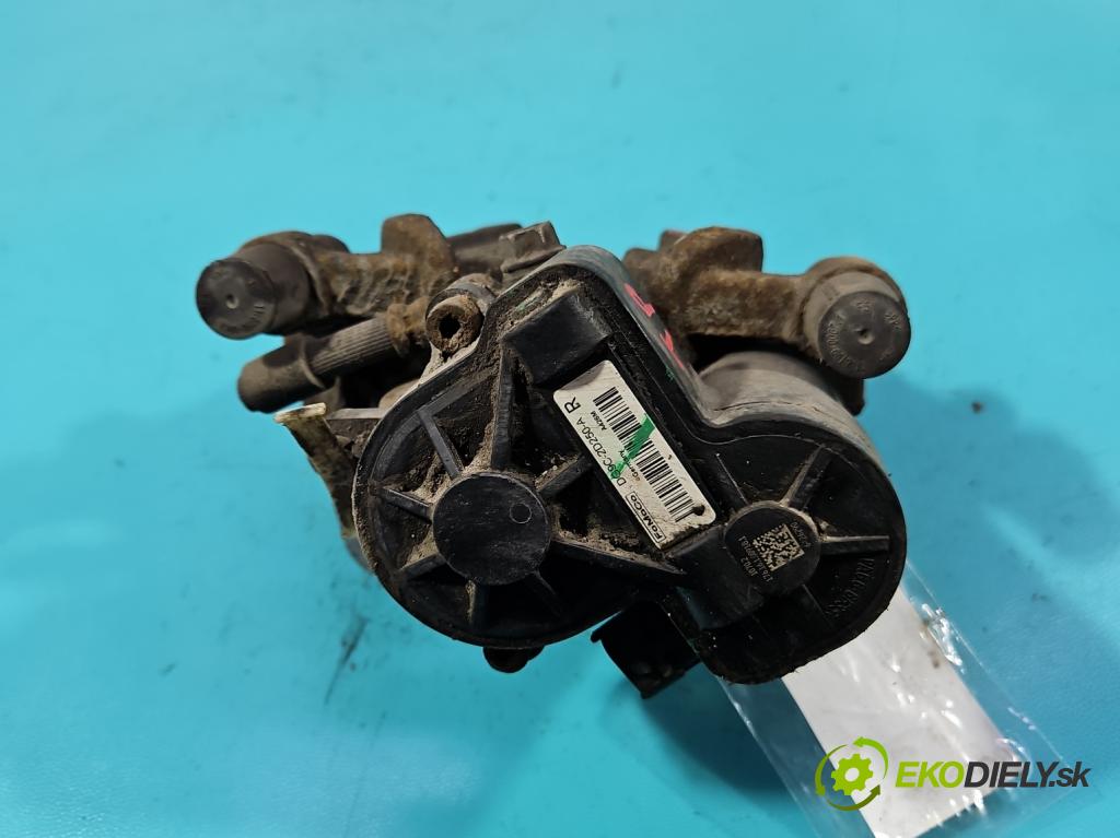 Ford Mondeo Mk5 2014-2022 2.0 tdci 150 HP automatic 110 kW 1997 cm3 5- brzdič zadné pravý DG9C-2D250-A (Kľučka dverí ostatné)