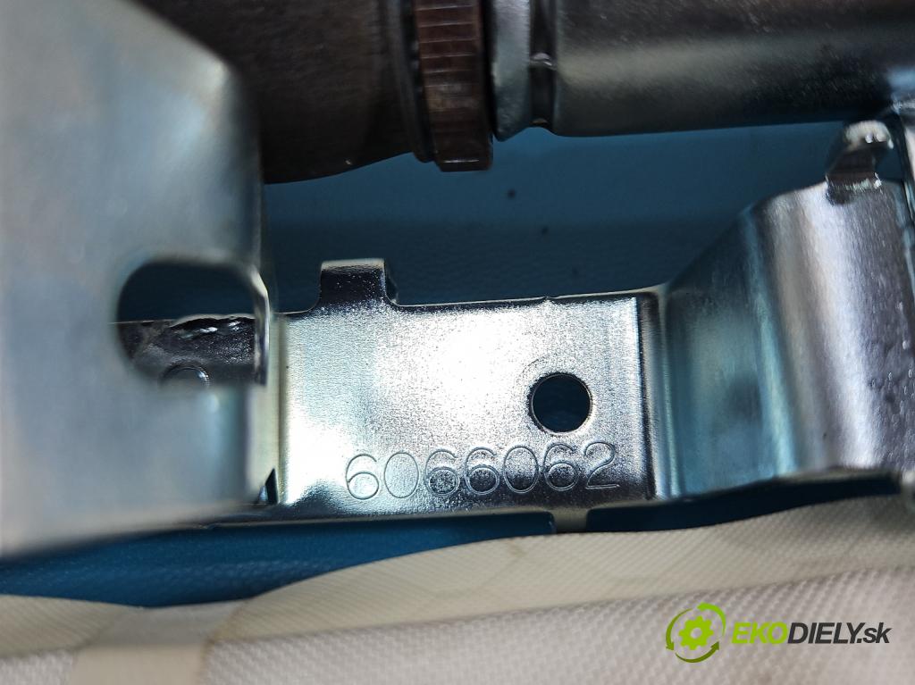 Citroen C-Crosser 2007-2012 2.2 hdi 156 HP manual 115 kW 2179 cm3 5- clona ľavé BAM-PT1-1249