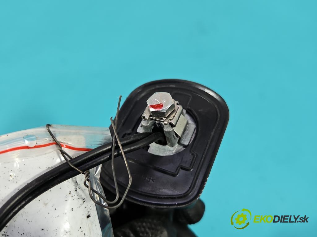 Citroen C-Crosser 2007-2012 2.2 hdi 156 HP manual 115 kW 2179 cm3 5- Antena