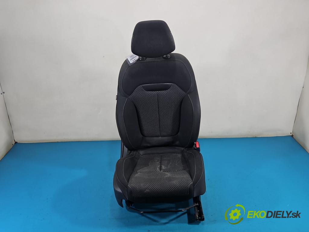 Renault Kadjar 2015-2022 1.2 131 HP automatic 96 kW 1197 cm3 5- Sedačka pravý  (Sedadlo)