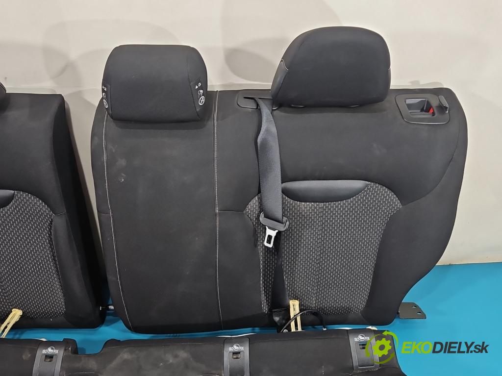 Renault Kadjar 2015-2022 1.2 131 HP automatic 96 kW 1197 cm3 5- Pohovka: zadné  (Sedadlo)