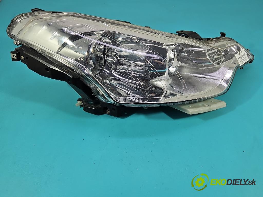 Citroen C-Crosser 2007-2012 2.2 hdi 156 hp manual 115 kW 2179 cm3 5- světlo pravý  (Pravé přední světlo)