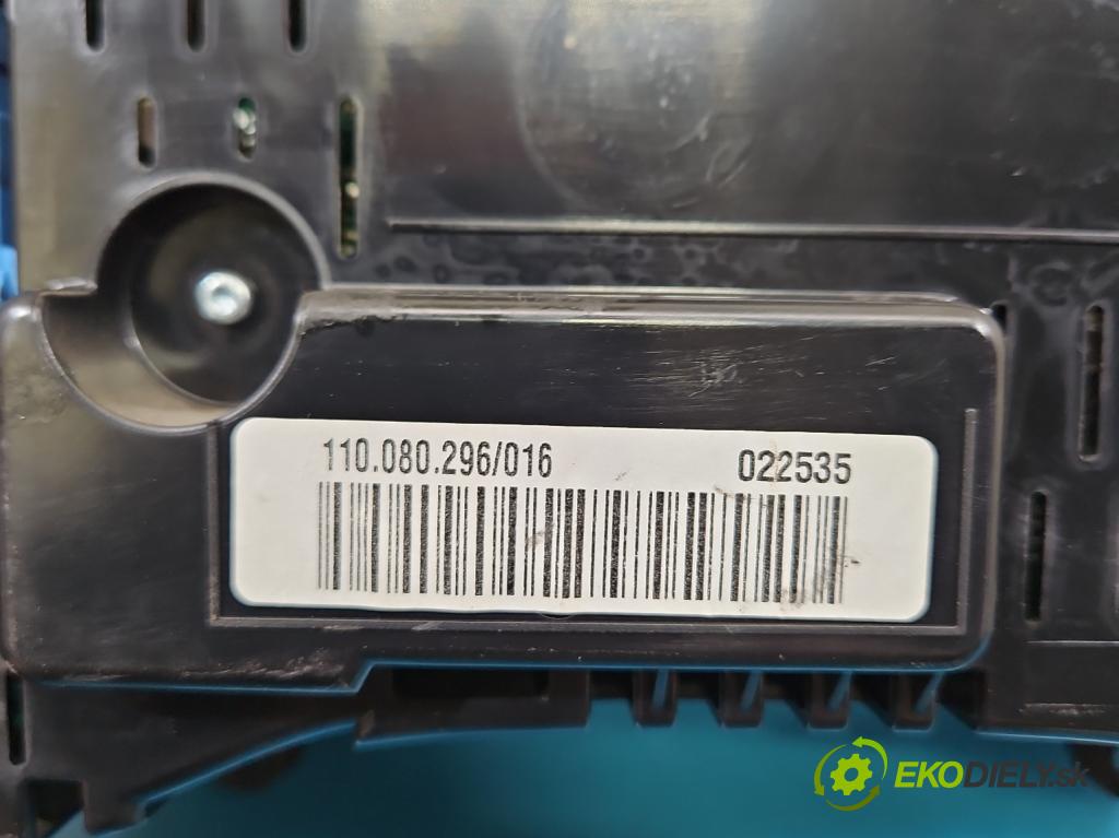 Audi A3 8P 2003-2012 1.9 tdi 105 HP manual 77 kW 1896 cm3 3- prístrojovka/ budíky 8P0920900L (Prístrojová doska)