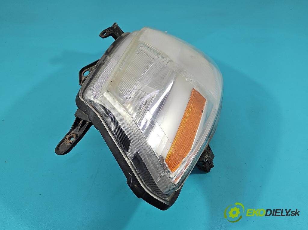 Nissan Tiida 1.8 16V 125 HP automatic 92 kW 1798 cm3 5- Reflektor: pravý 26010-EM30A (Svetlo predné pravé)