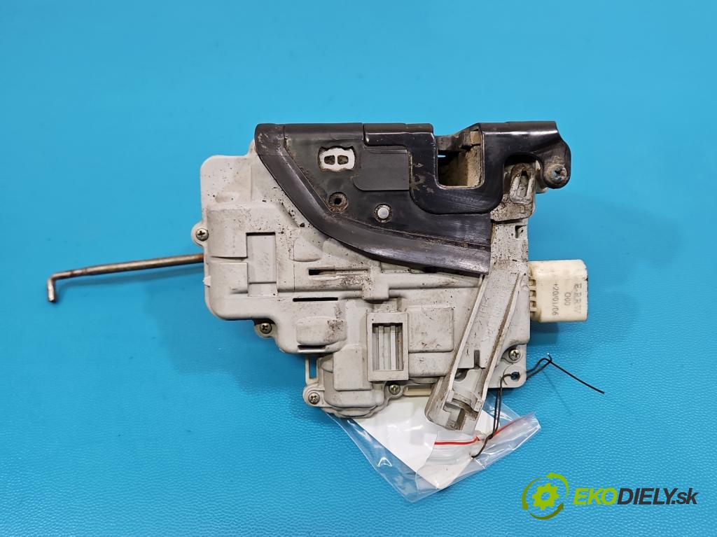 Audi A3 8P 2003-2012 1.9 tdi 105 HP manual 77 kW 1896 cm3 3- zámok predné pravý 4F1837016