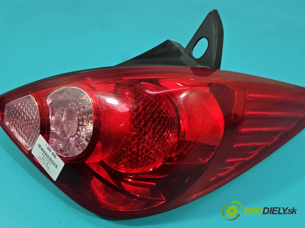Nissan Tiida 1.8 16V 125 HP automatic 92 kW 1798 cm3 5- svetlo / reflektor zadné pravé 26550-EM30A (Kľučka dverí ostatné)